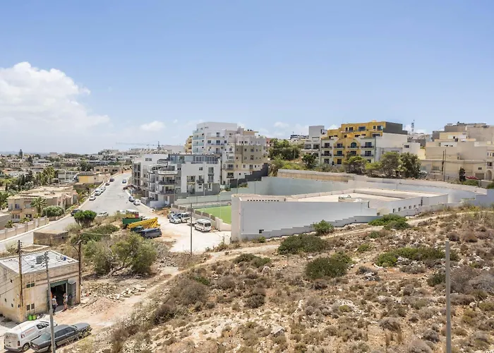 Mellieha Penthouse With Pool And View By Homely