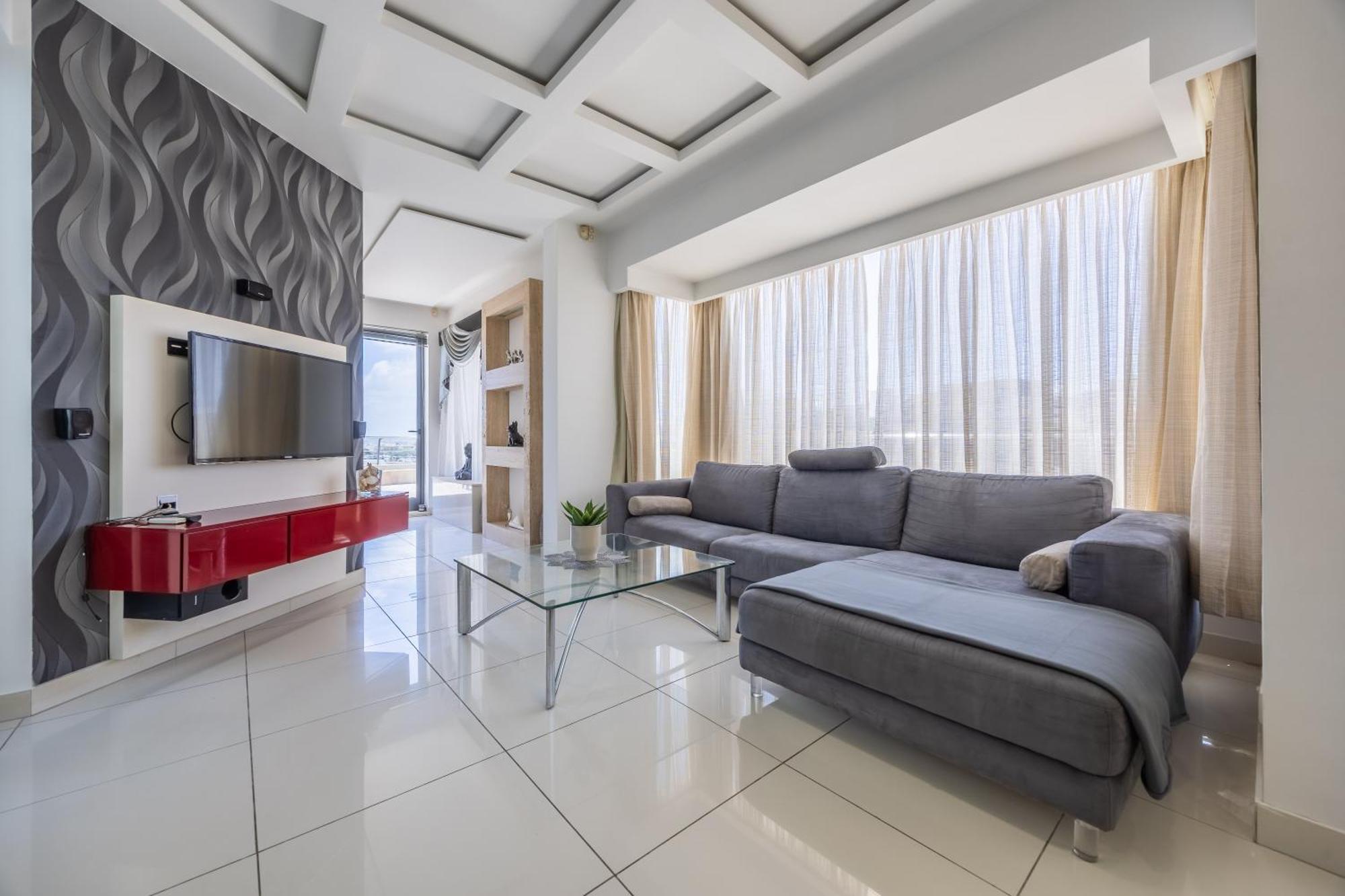 Penthouse With Pool And View By Homely * Mellieħa